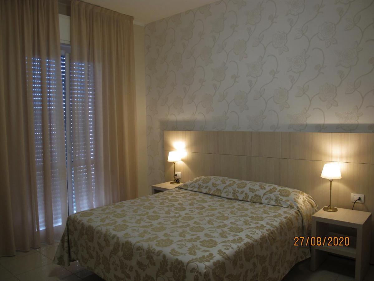 Santa Barbara Hotel & Apartments Bellaria-Igea Marina Exterior photo